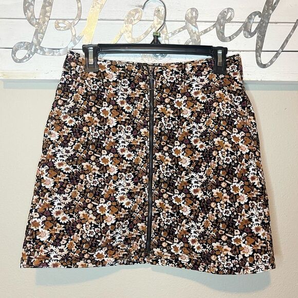 Arizona - Juniors brown floral corduroy mini skirt - Picture 1 of 8